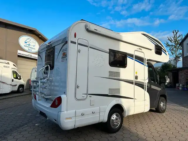 KNAUS Sky Traveller 500